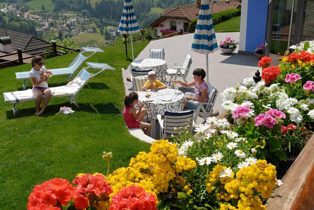 Hotel Talblick St. Ulrich in Gröden Exterior foto